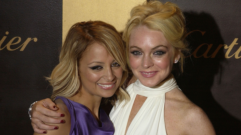 Lindsay Lohan and Nicole Richie smiling