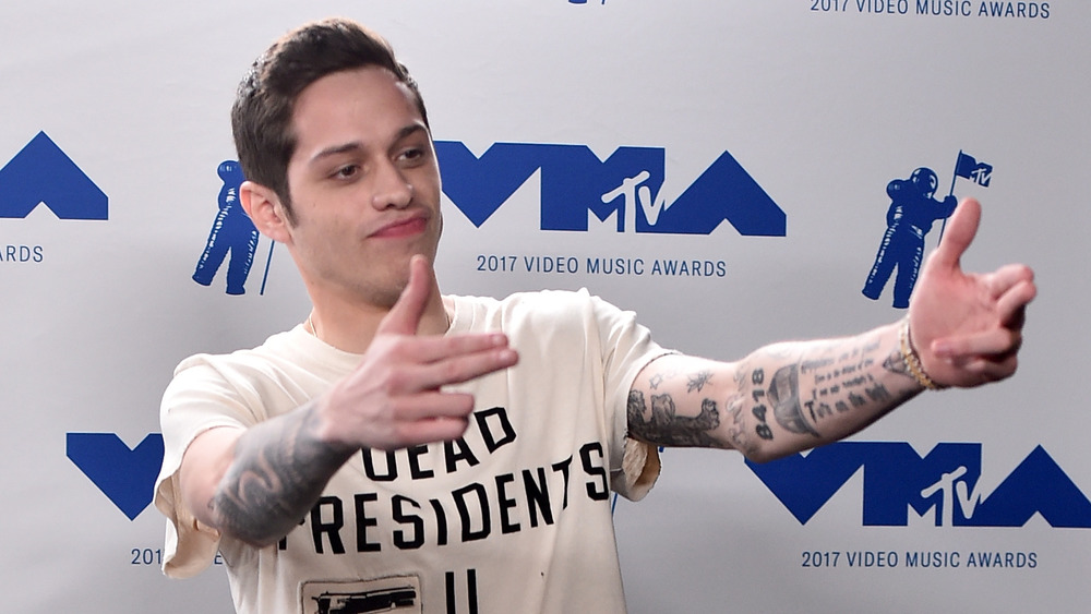 Pete Davidson shows off tattoos