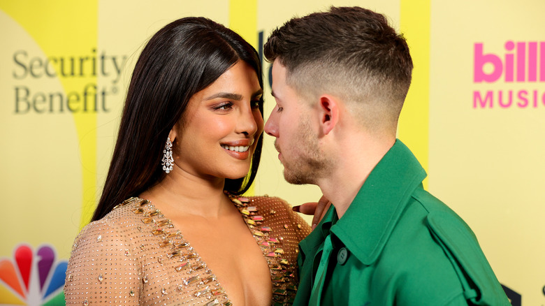 Priyanka Chopra and Nick Jonas smiling