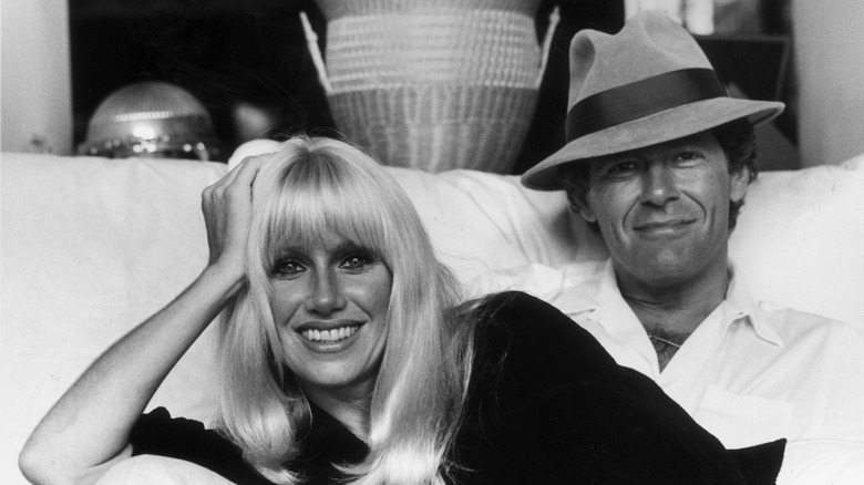 Suzanne Somers posing with husband Alan Hamel