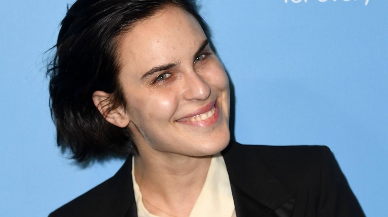 Tallulah Willis smiling on red carpet 