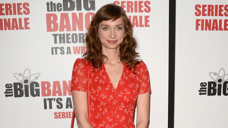 Lauren Lapkus smiling at an event for The Big Bang Theory