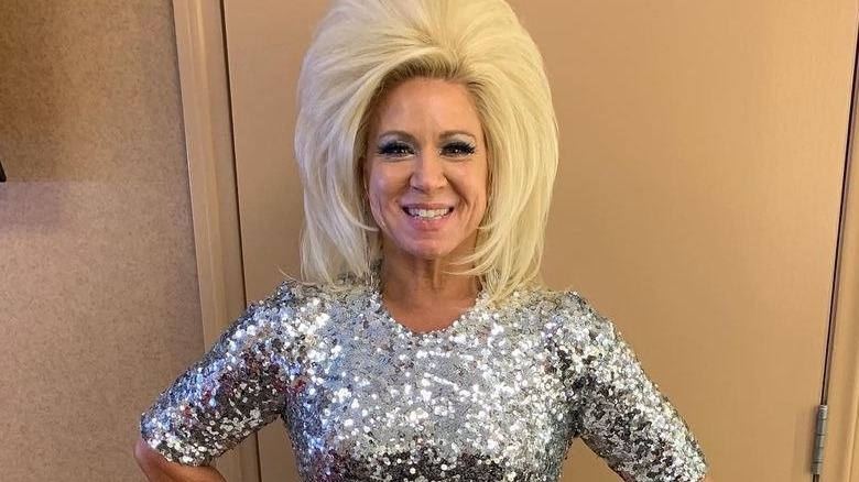 Theresa Caputo poses backstage