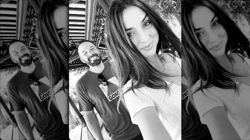 Ana de Armas and Ben Affleck taking a selfie