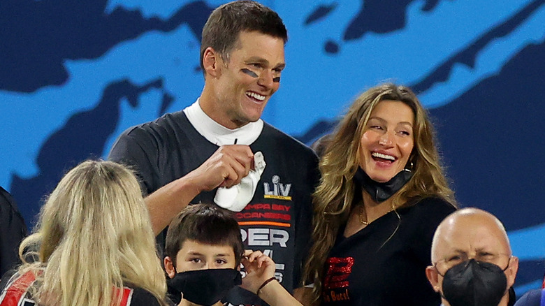 Tom Brady and Gisele Bündchen celebrating