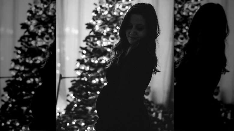 Tori Roloff baby bump Christmas