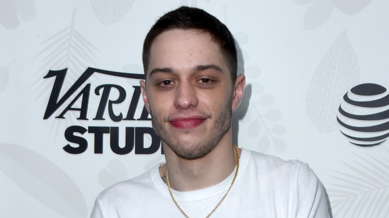 Pete Davidson posing