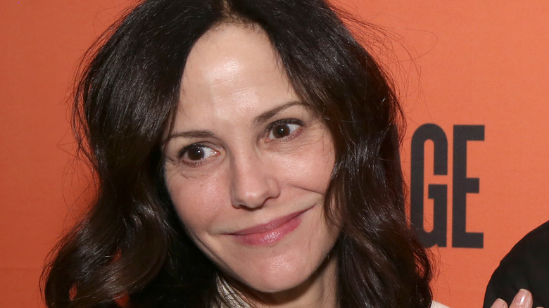 Mary-Louise Parker posing for cameras