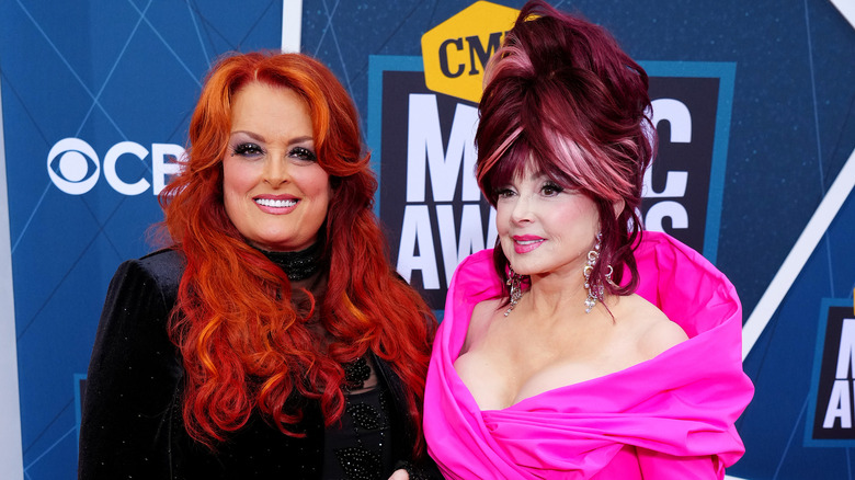 Wynonna and Naomi Judd at CMAs 