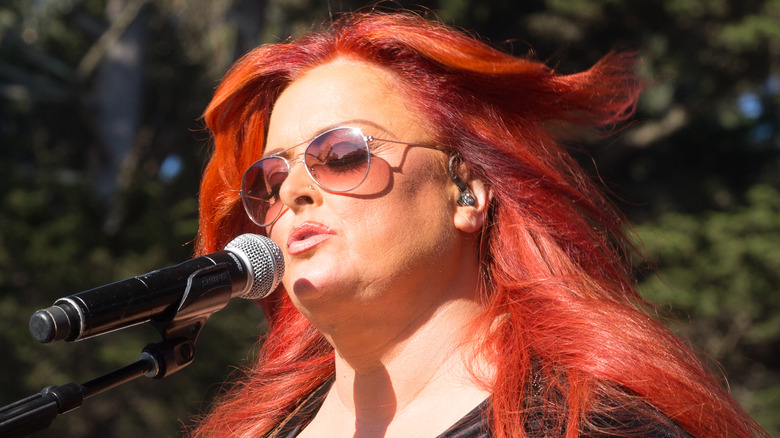 Wynonna Judd singing