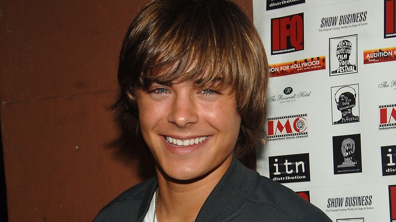 Zac Efron, smiling, 2006 photo 