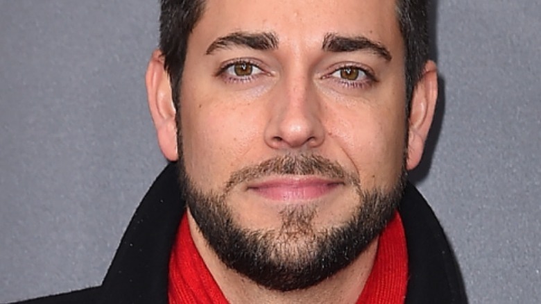 Zachary Levi red scarf