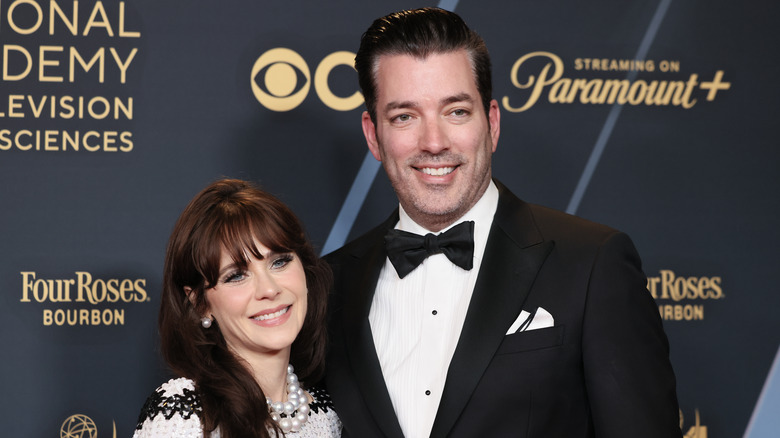 Zooey Deschanel, Jonathan Scott smiling