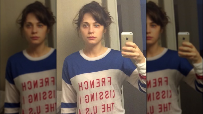 Zooey Deschanel wearing no makeup