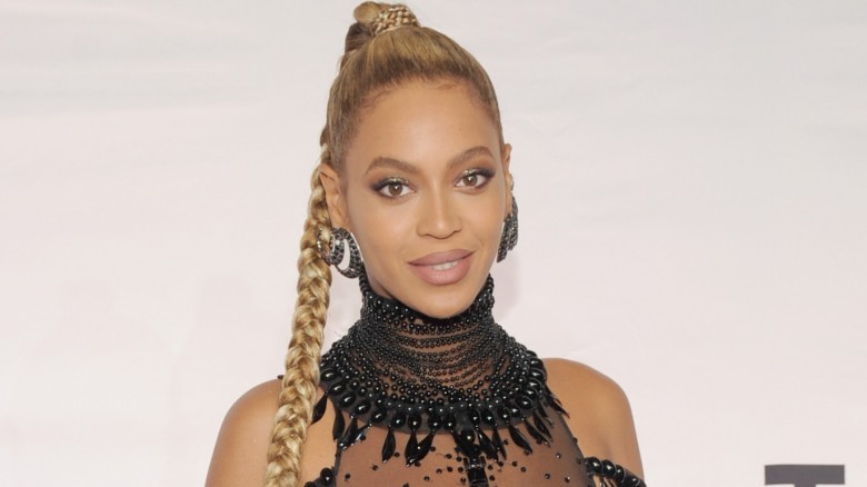 Beyoncé Fans Speculate Sex Of Twins